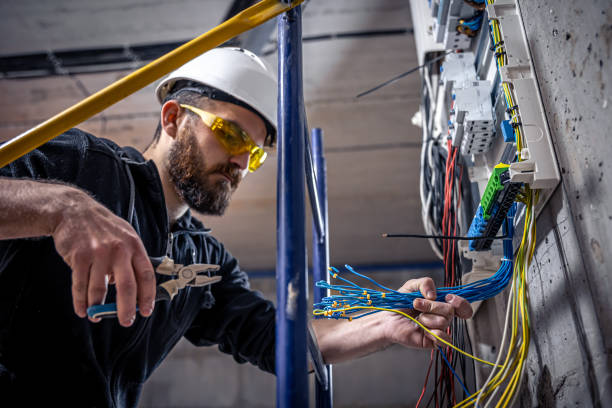 Best Local Electrician Companies  in Stockton, MO